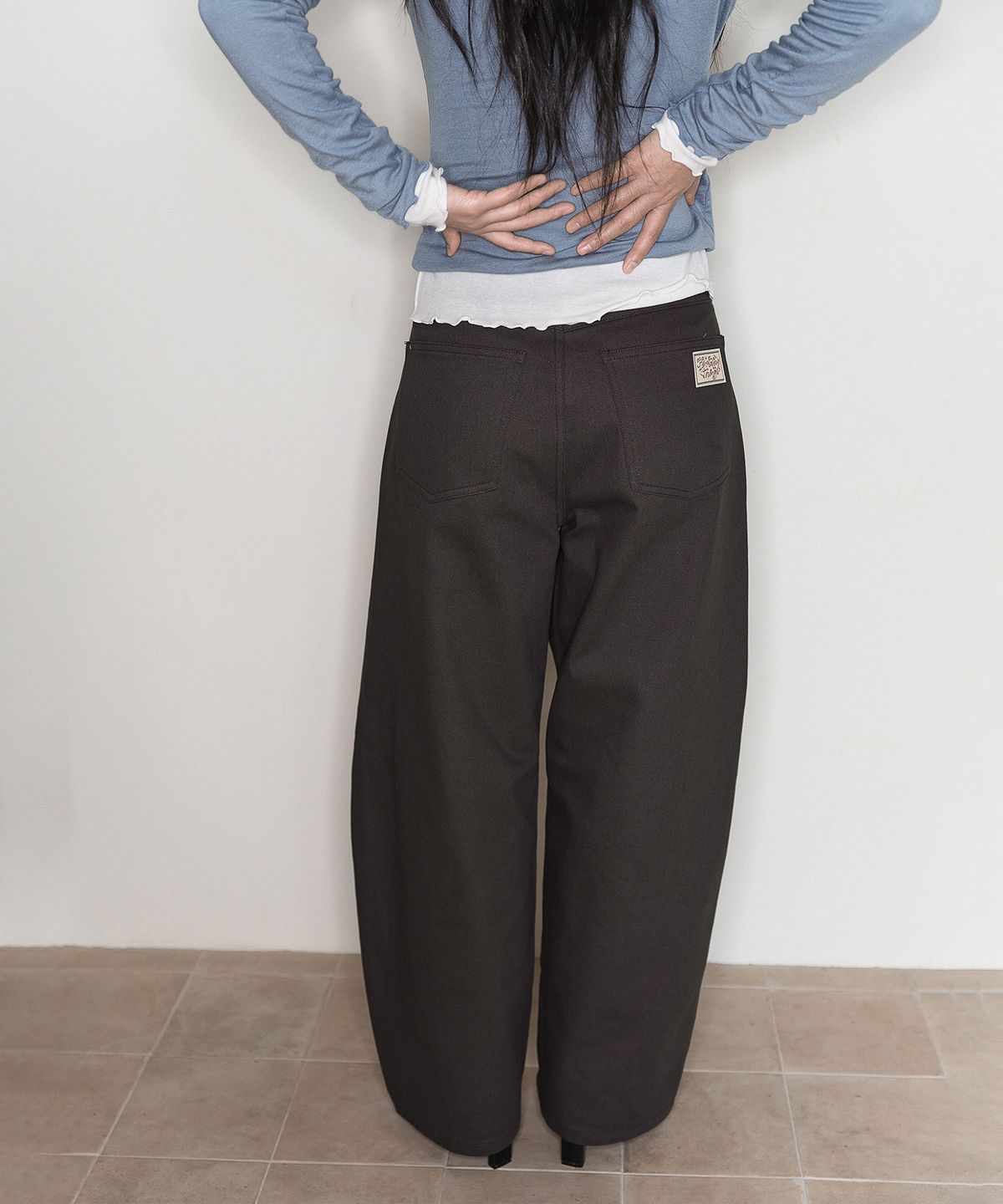 홈바디띵즈(HOMEBODY THINGS) Classic Wide Cotton Pants (CHARCOAL)