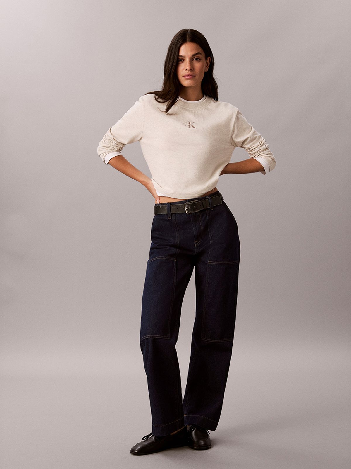캘빈클라인 진(CALVIN KLEIN JEANS) 여성 박시모노로고 헤비 져지 레이어드 긴팔 티셔츠 47J229G P4P
