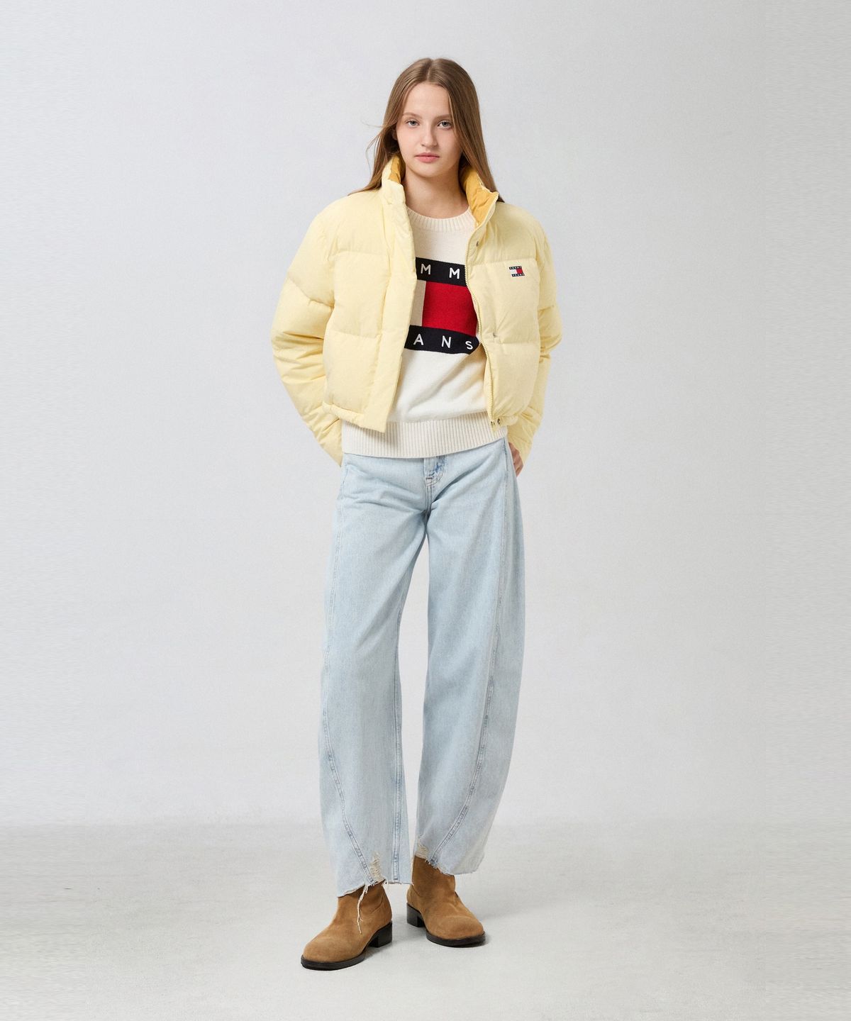 타미진스(TOMMY JEANS) 알래스카 크롭 다운 푸퍼 (T32G7QJC50TWT1ZF9)