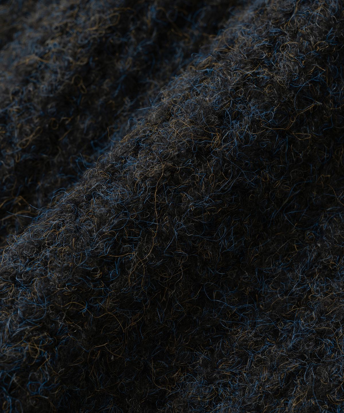 니티드(KNITTED) (UNISEX) 부클 래글런 와플 크롭 라운드 니트 MULTI BLACK
