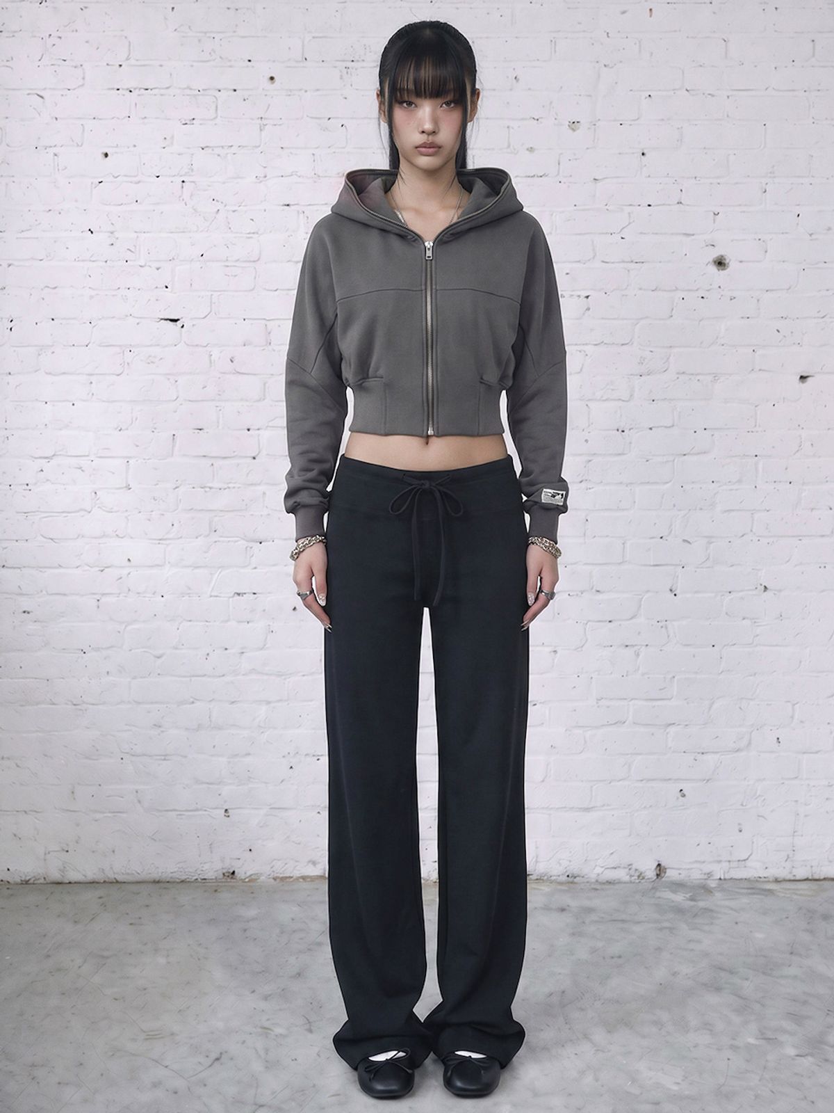 바운더리(BOUNDARY) GLAM CROPPED SWEAT ZIP-UP HOODIE DARK GRAY