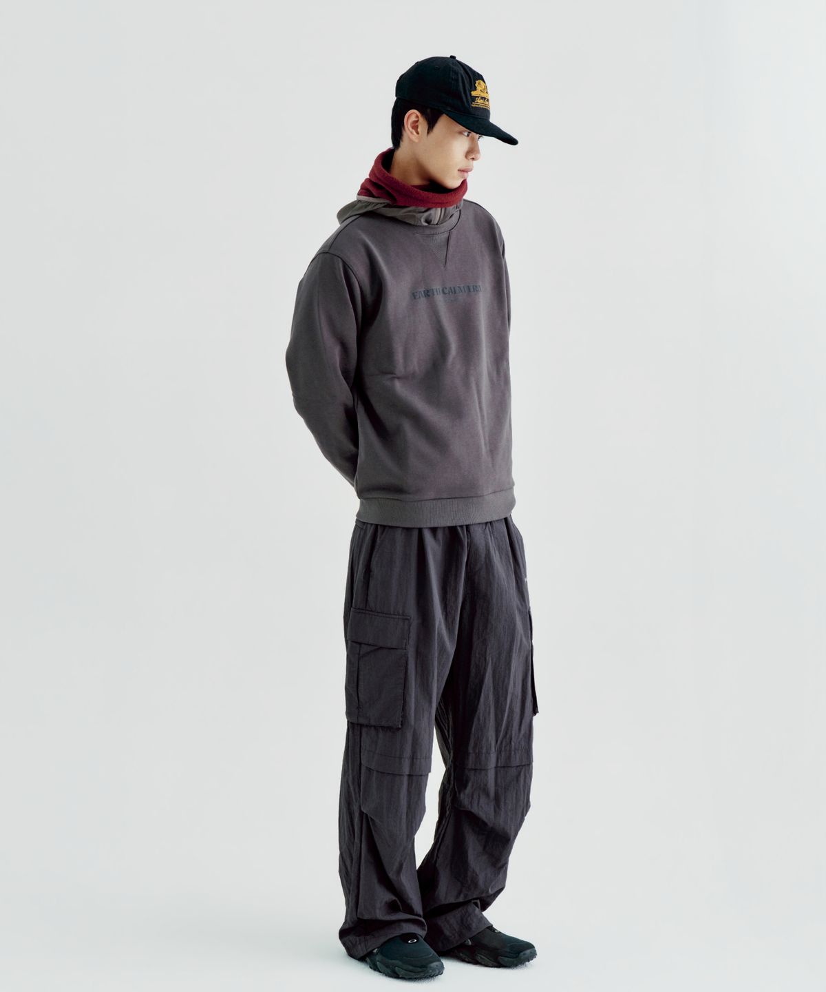 얼스캄에라(EARTH CALM ERA) 라이트웨이트 파라수트 카고 팬츠(UNISEX)_4컬러