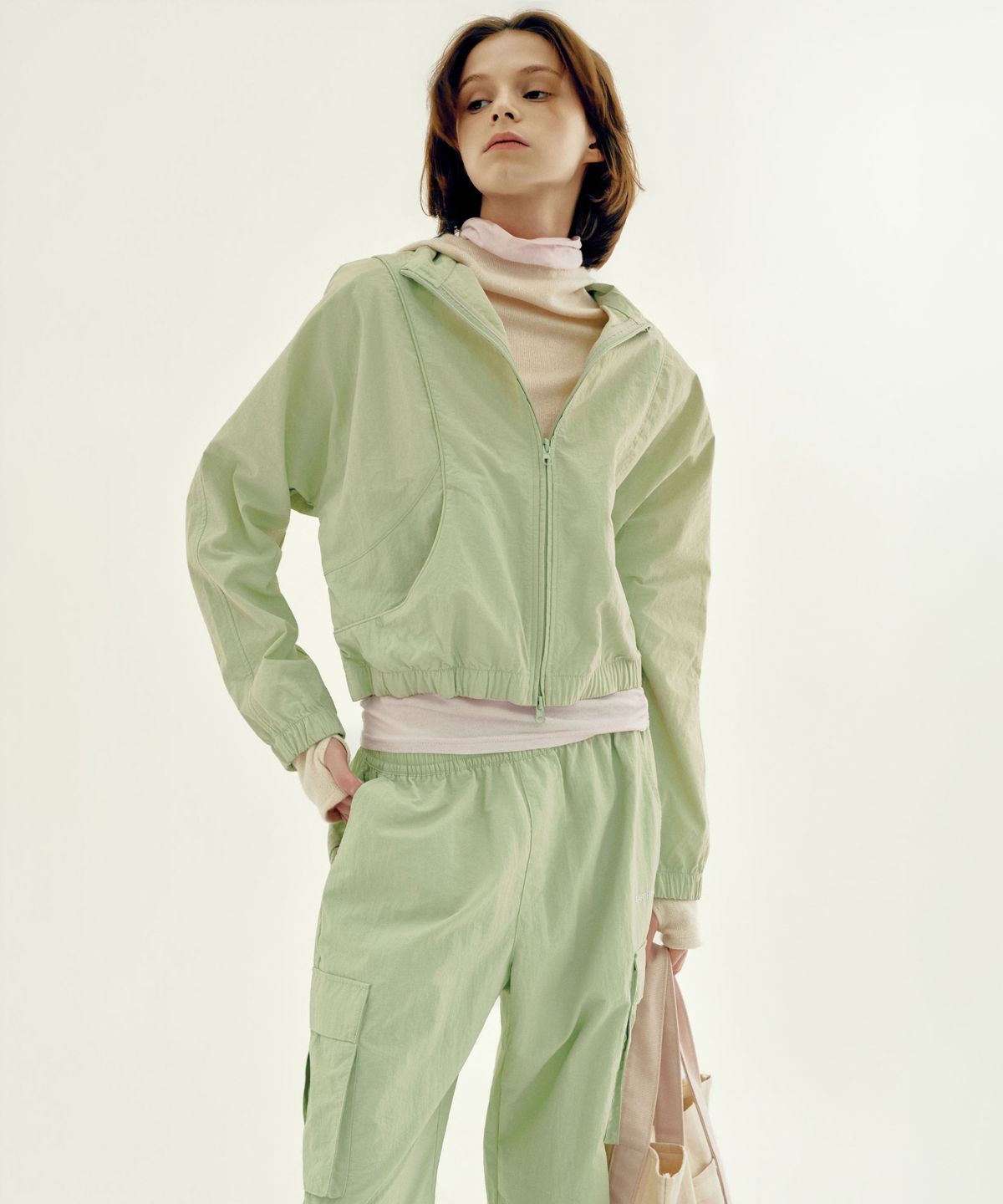 얼스캄에라(EARTH CALM ERA) 라이트웨이트 파라수트 카고 팬츠(UNISEX)_4컬러