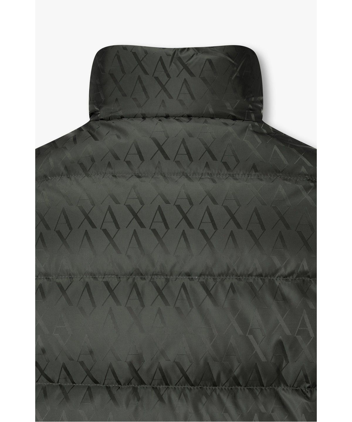 아르마니 익스체인지(ARMANI EXCHANGE) 남성 로고 패턴 하이넥 다운 패딩 자켓 _다크그린_A416310102