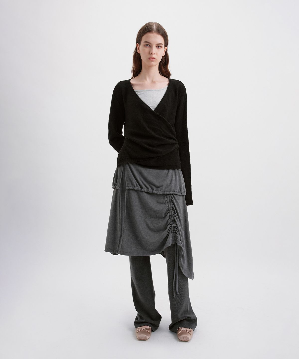 시메트릭 퍼센트(SYMMETRICPERCENT) Envelop Draped Knit / Black