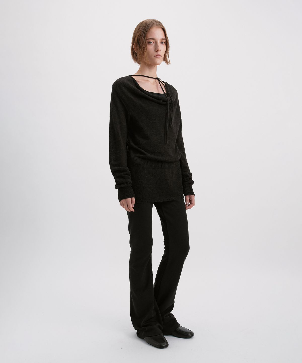 시메트릭 퍼센트(SYMMETRICPERCENT) Cowl Neck Longline Knit / Black