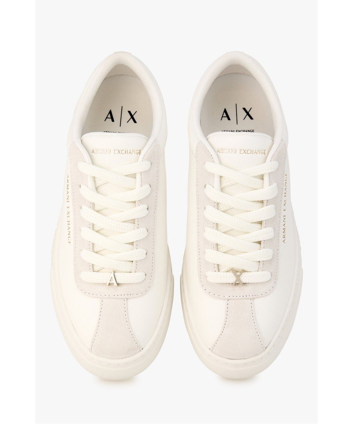 아르마니 익스체인지(ARMANI EXCHANGE) 여성 스웨이드 패치 텀블드 스니커즈 _화이트_A426375502