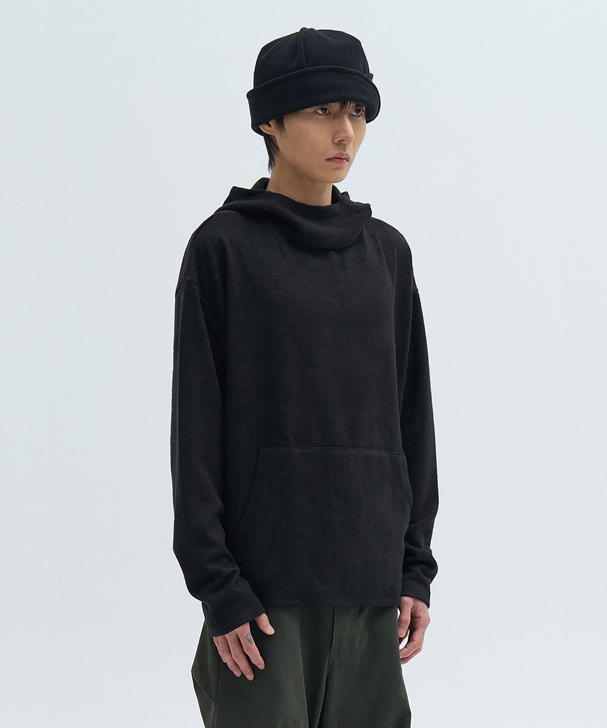 카사카사(KASAKASA) Wool Boucle Hoodie Black