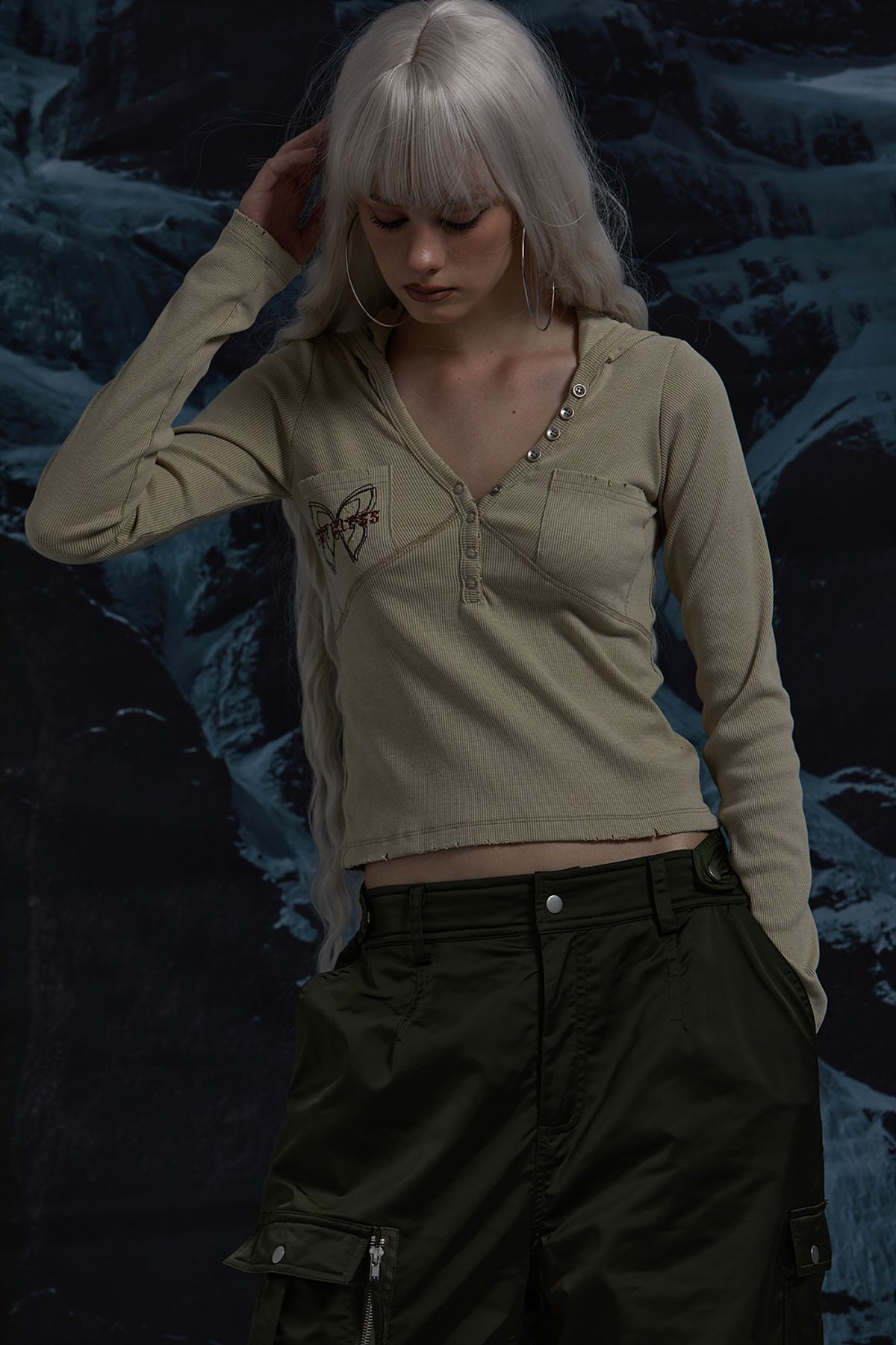 게이트리스(GATELESS) BUTTERFLY HOODIE