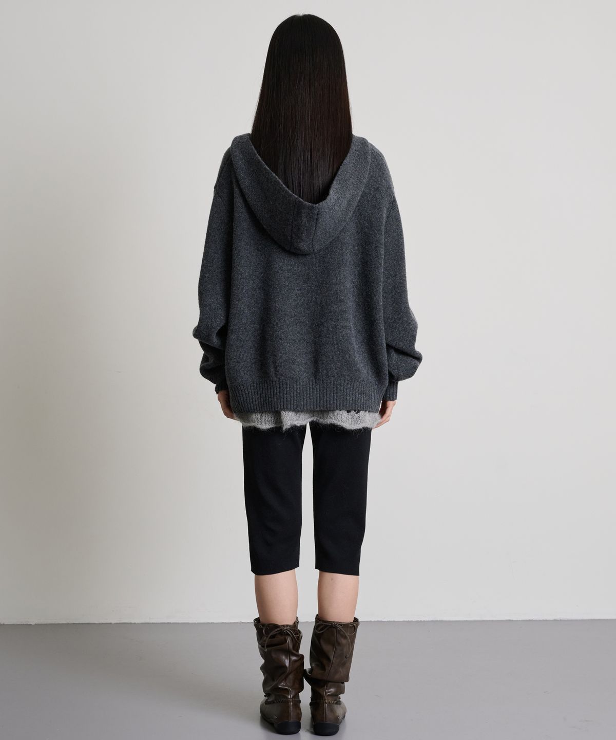 더애틋(THE AÉTUT) Button Detail Wool Knit Zip-Up Hoodie_Charcoal