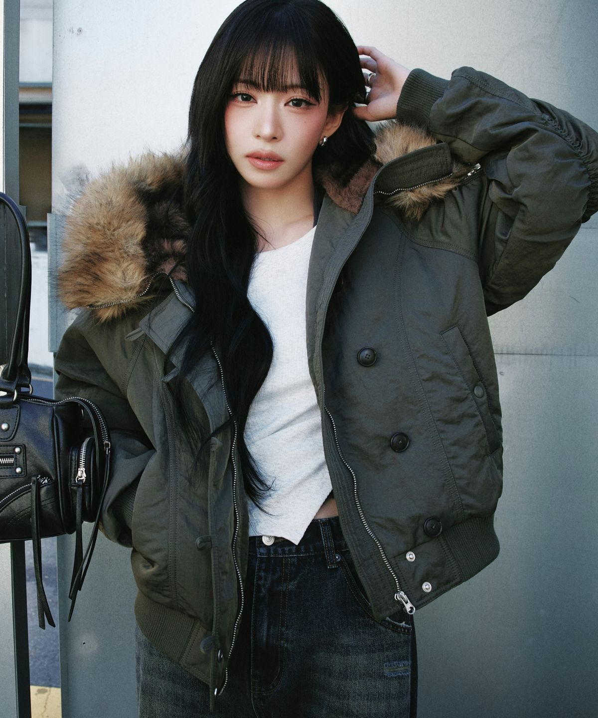 미쏘(MIXXO) 페이크퍼 후드 패딩_MIWJPGV51C