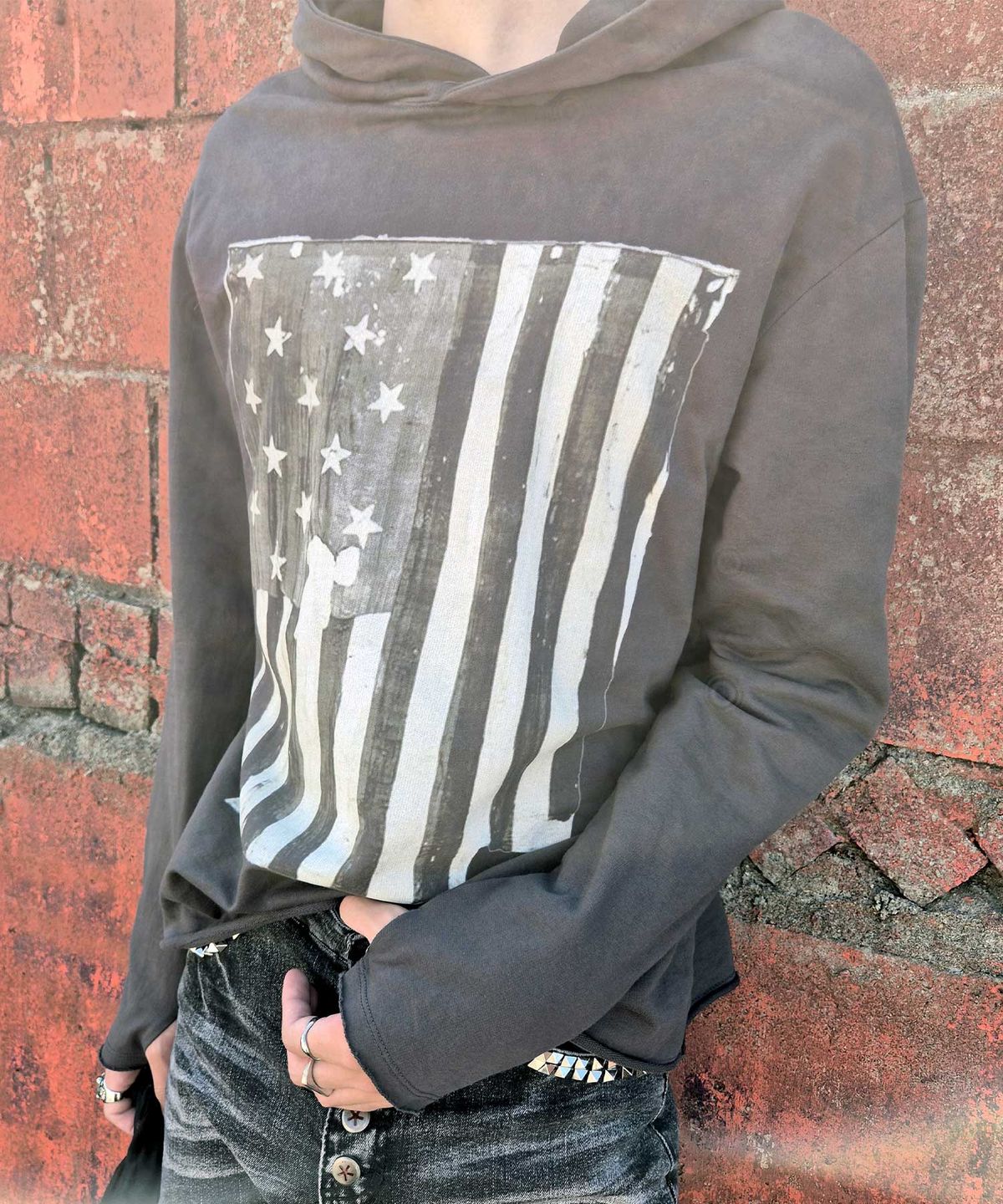 레킴(LEKIM) VINTAGE FLAG HOODIE (차콜)