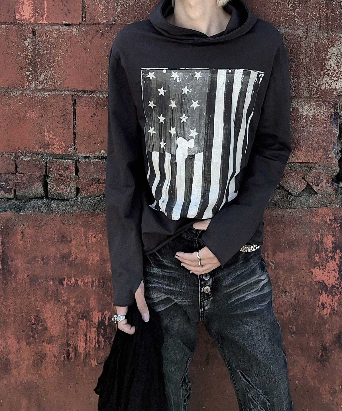 레킴(LEKIM) VINTAGE FLAG HOODIE (차콜)