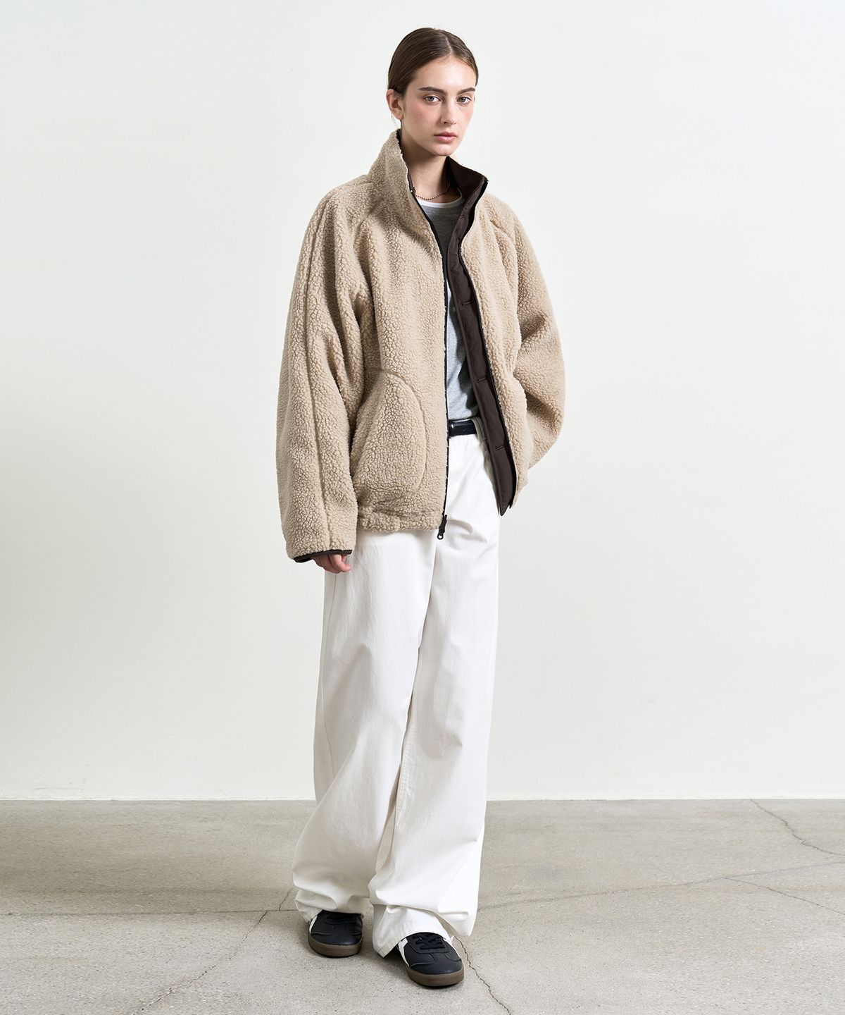 커스텀어클락 우먼(COSTUMEOCLOCK WOMAN) 리버시블 하이넥 플리스 점퍼 브라운 COWJP004BROWN