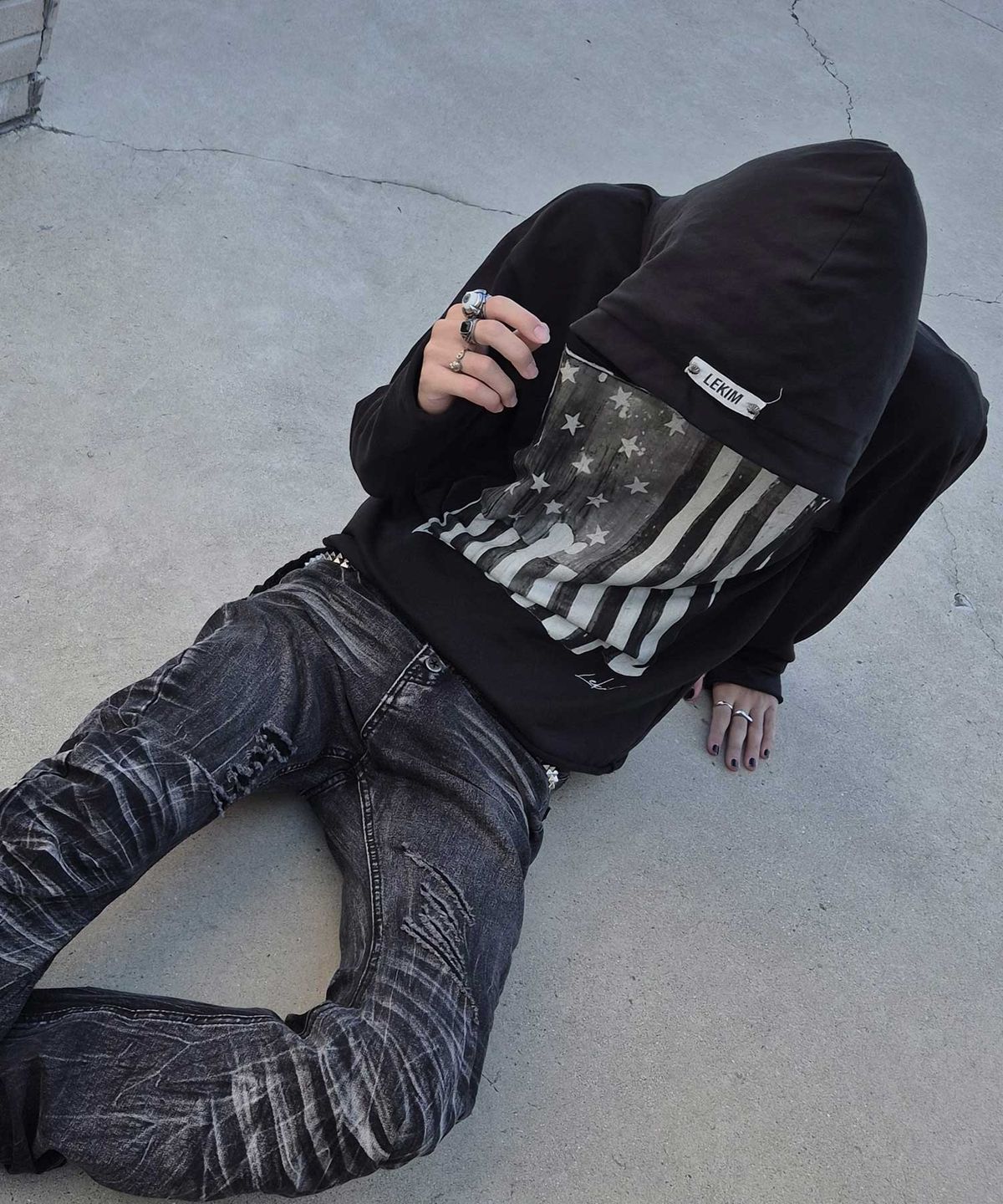 레킴(LEKIM) VINTAGE FLAG HOODIE (블랙)