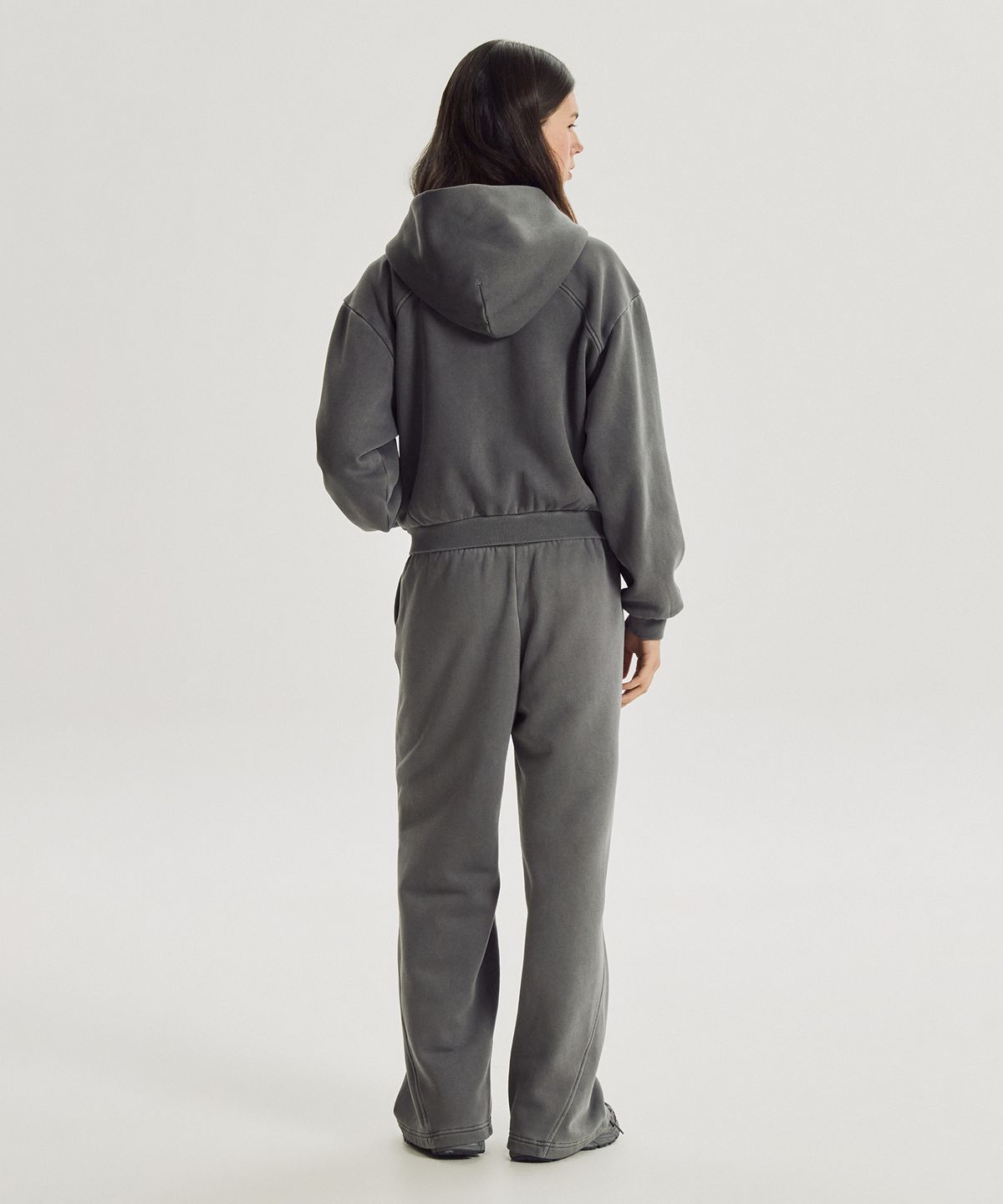 뉴발란스(NEW BALANCE) NBMLG4W052 / WOMEN 에센셜 기모 다잉 와이드팬츠 (D/CHARCOAL)