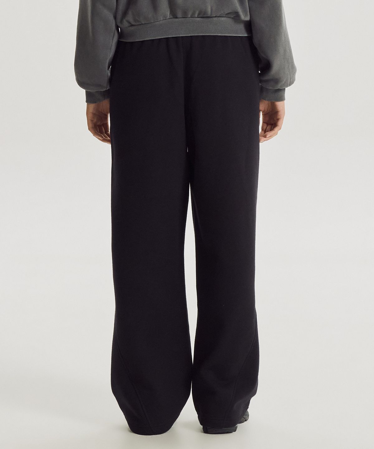 뉴발란스(NEW BALANCE) NBMLG4W012 / WOMEN 에센셜 기모 와이드팬츠 (BLACK)