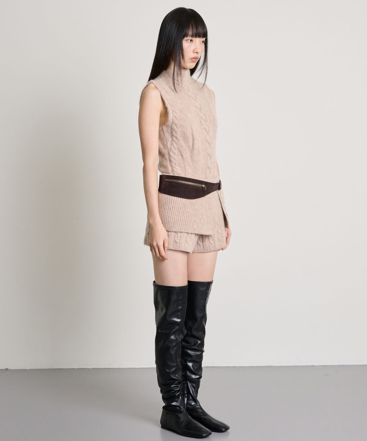 더애틋(THE AÉTUT) Alpaca Wool Cable Vest_Beige