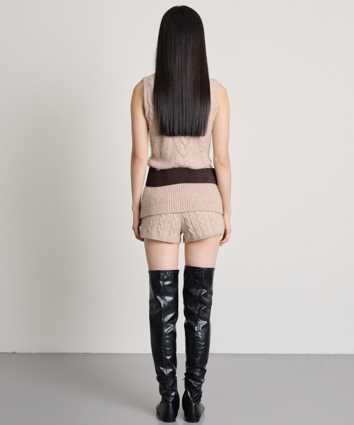 더애틋(THE AÉTUT) Alpaca Wool Cable Vest_Beige