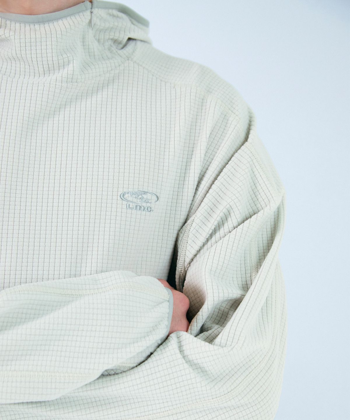 엘엠씨(LMC) GRID FLEECE PULLOVER HOODIE light gray
