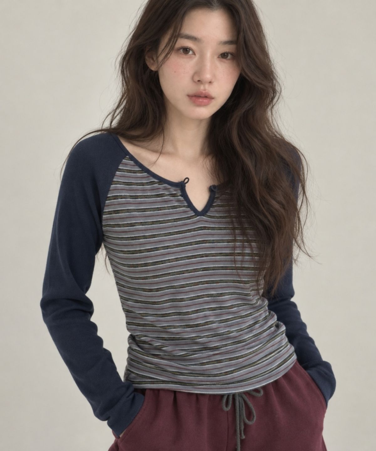 넌즈시(NUNZSI) 스트라이프 레글런 단추 티셔츠 네이비