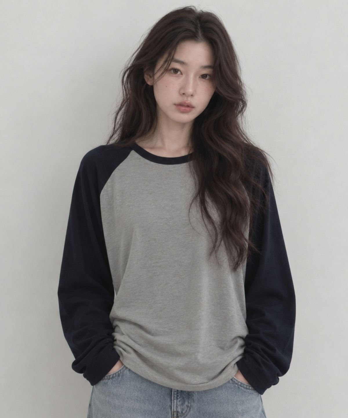 넌즈시(NUNZSI) 울 블랜딩 소프트 레글런 티셔츠 네이비