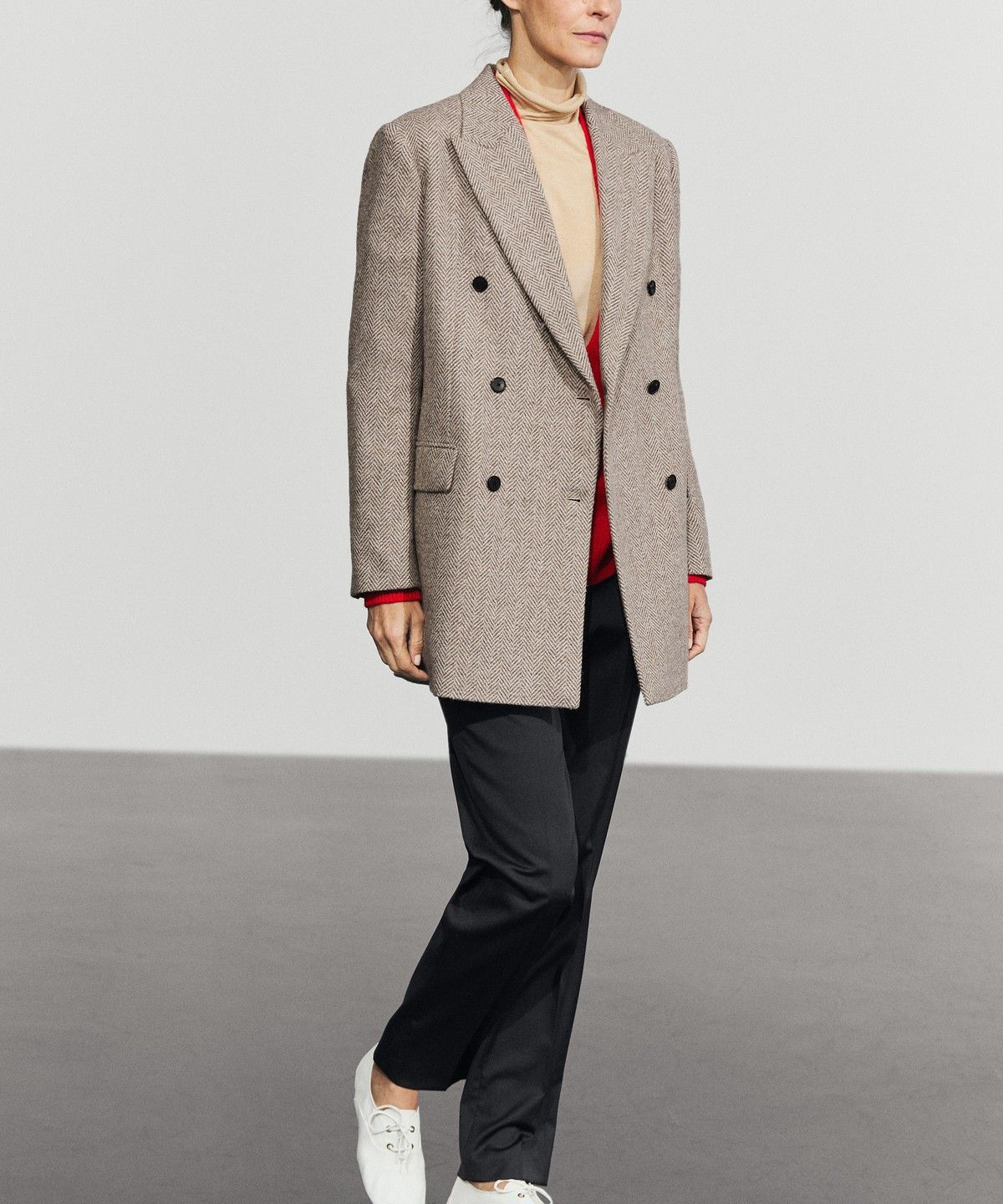 마시모두띠(MASSIMO DUTTI) 헤링본 미디 더블브레스트 코트