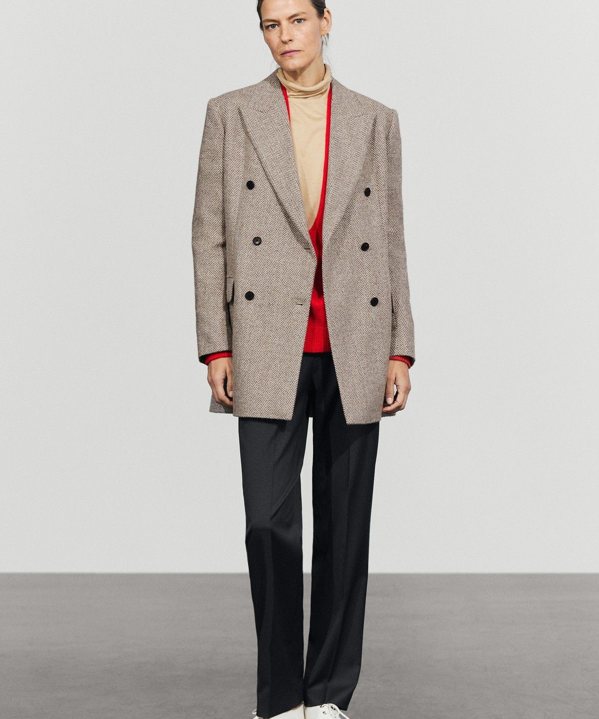 마시모두띠(MASSIMO DUTTI) 헤링본 미디 더블브레스트 코트