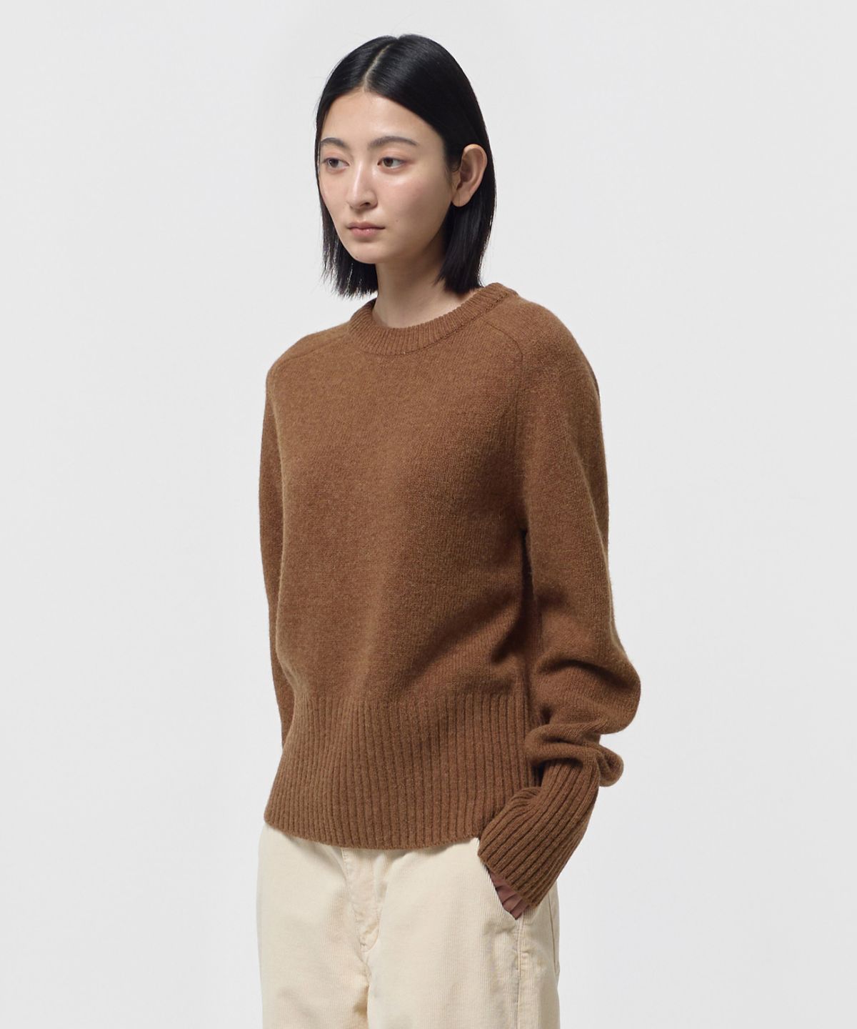 지비에이치 어패럴(GBH APPAREL) WOOL CREW NECK KNIT / DARK BROWN
