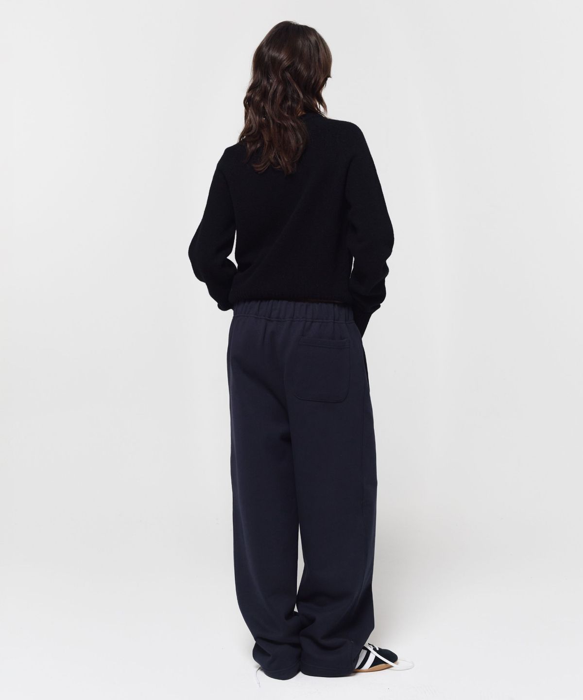 지비에이치 어패럴(GBH APPAREL) WOOL CREW NECK KNIT / BLACK