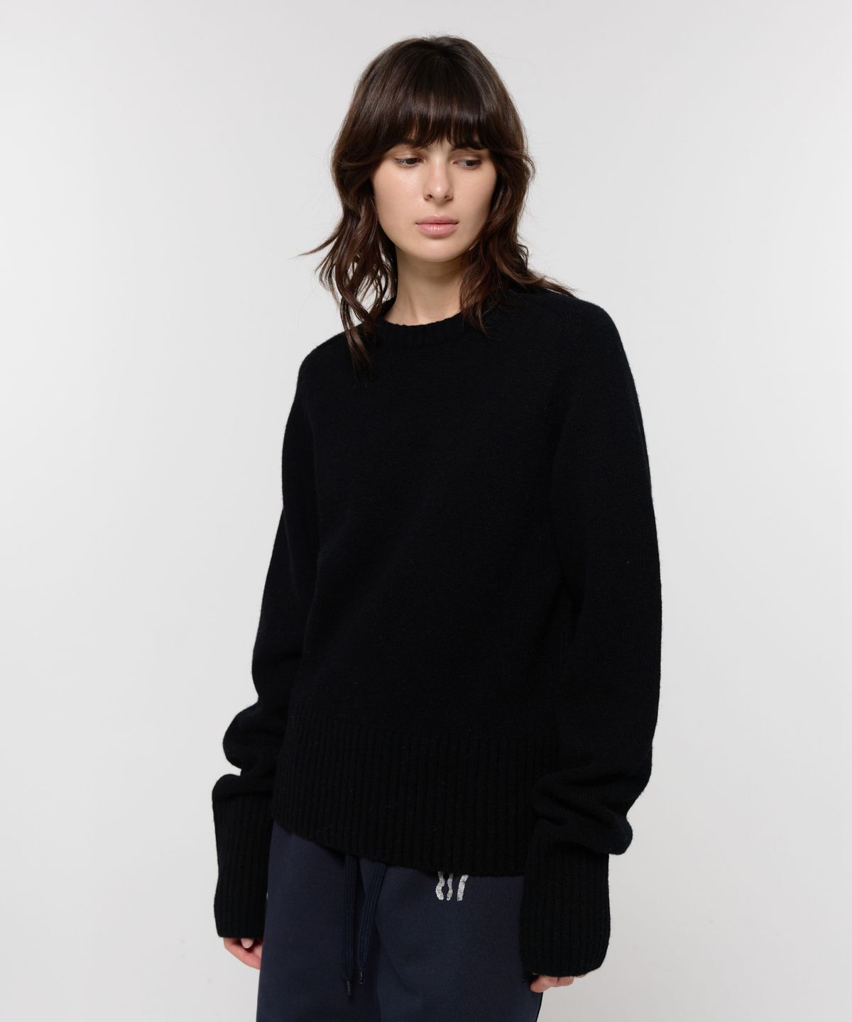 지비에이치 어패럴(GBH APPAREL) WOOL CREW NECK KNIT / BLACK