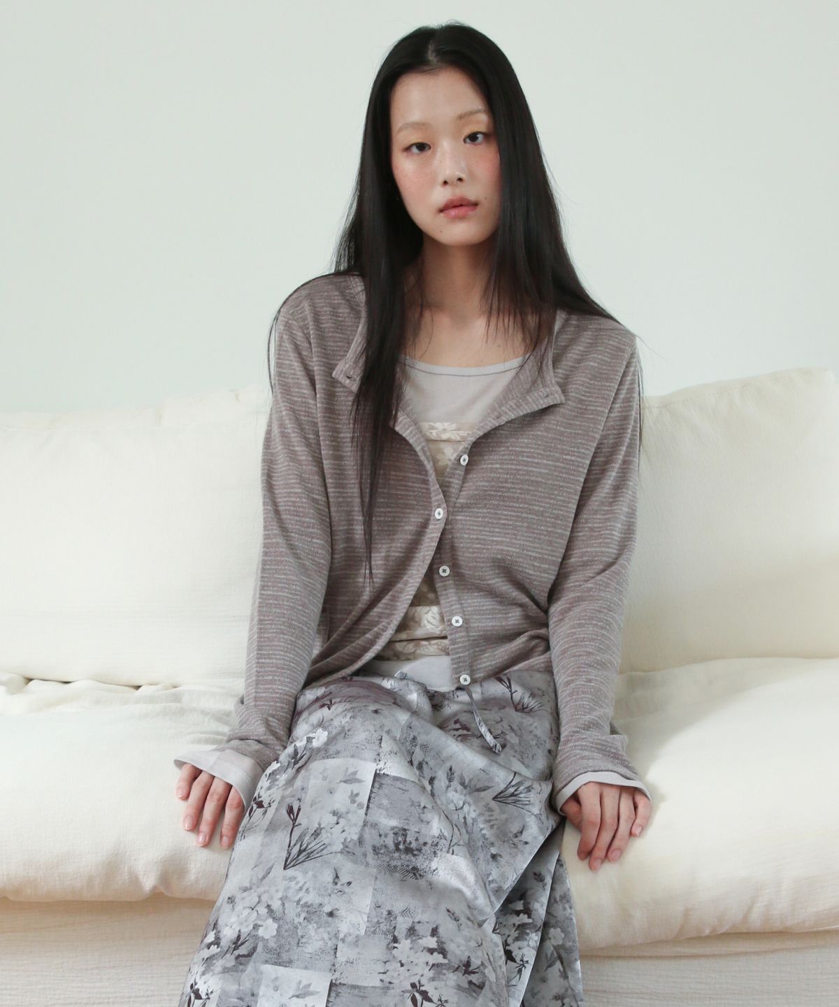 포에브(POEV) Two-way Button Cardigan - Dark Beige