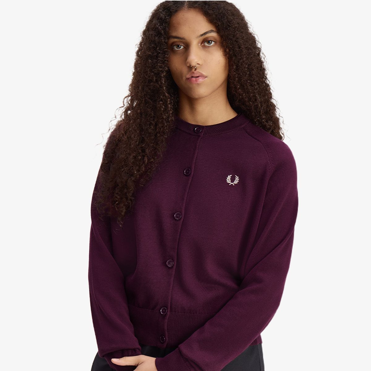 프레드페리(FRED PERRY) [Womens] 오버사이즈드 크루넥 가디건 - 플럼 AFPF2G33141-37C