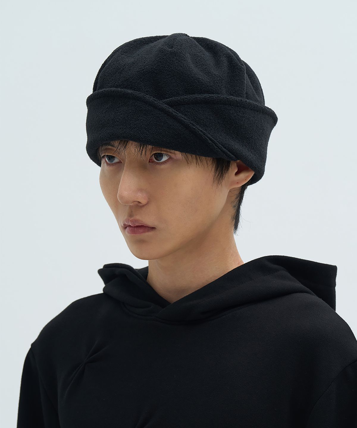 카사카사(KASAKASA) Asymmetric 2-Way Beanie Black