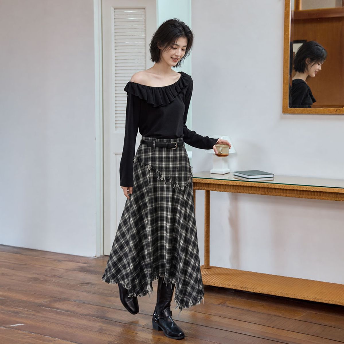 랭썬(LANGSON) LS_Black plaid midi skirt