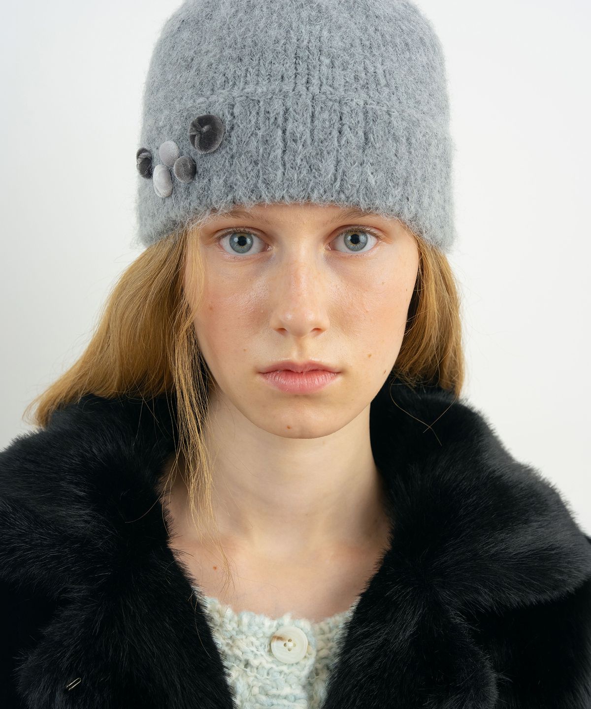 시눈(SINOON) Velvet Button Beanie (Grey)