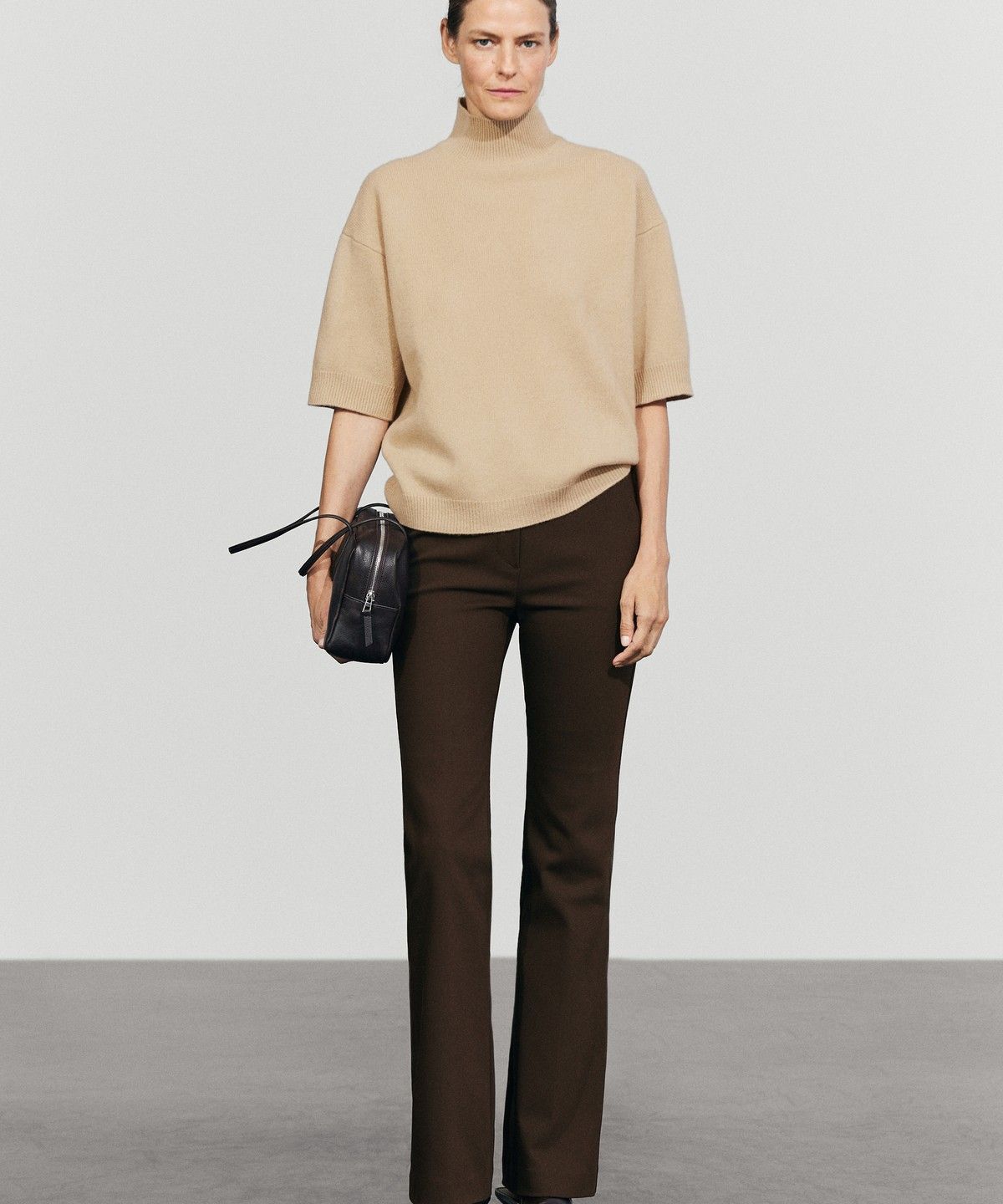마시모두띠(MASSIMO DUTTI) 오버사이즈 반팔 니트