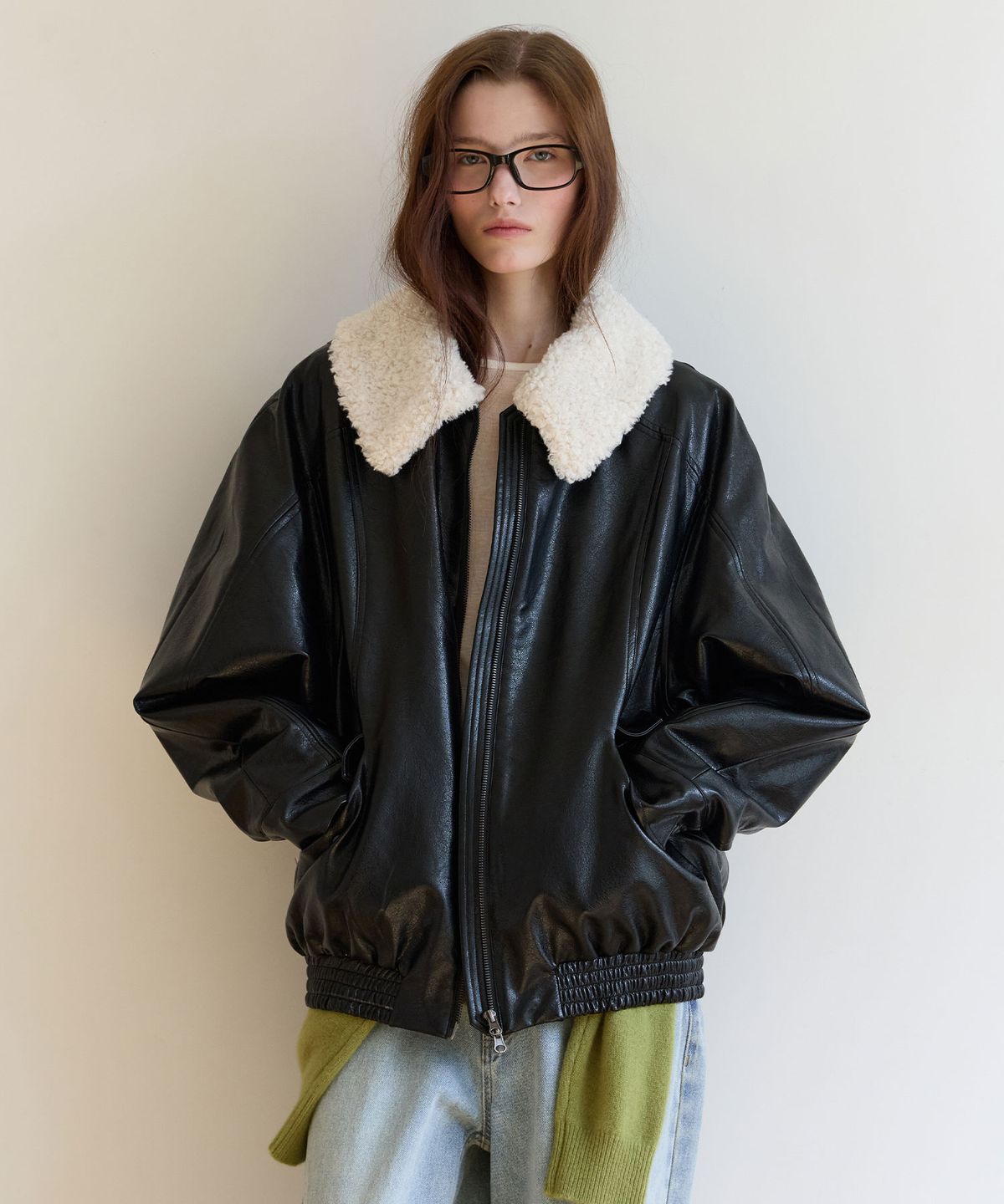 로라로라(ROLAROLA) PLUFFY COLLAR LEATHER JUMPER BLACK