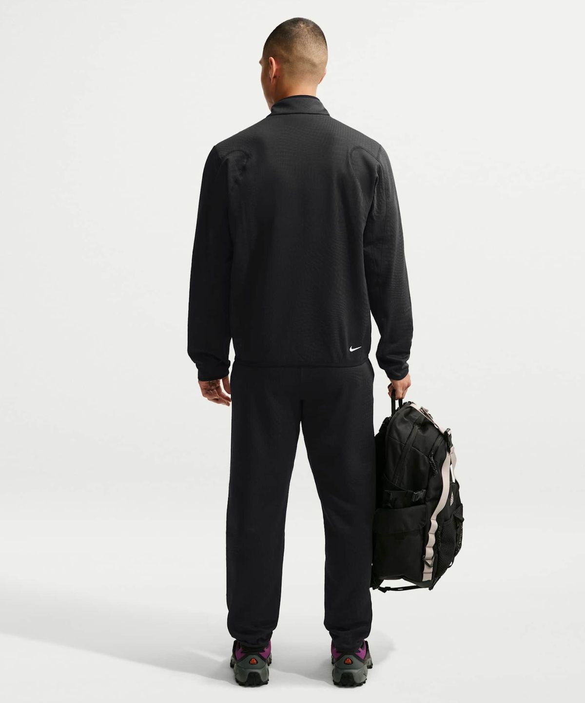 나이키(NIKE) ACG 울프 그리드 써마 핏 하프집 하이킹 탑 M - 블랙:서밋 화이트 / IM4234-010