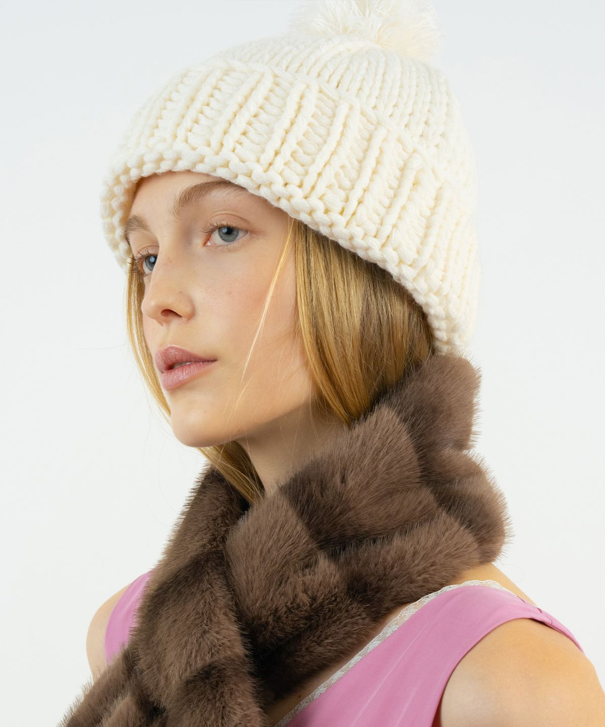 시눈(SINOON) Pom Pom Beanie (Ivory)
