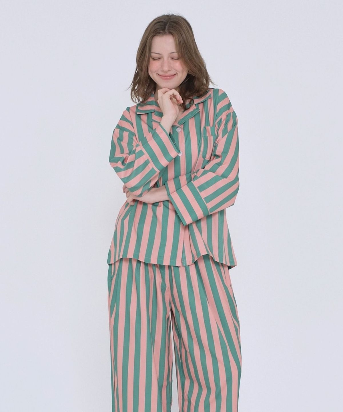 오오티엔(OOTN) 메종 와이드핏 스트라이프 커플잠옷 상하의 세트_3 colors