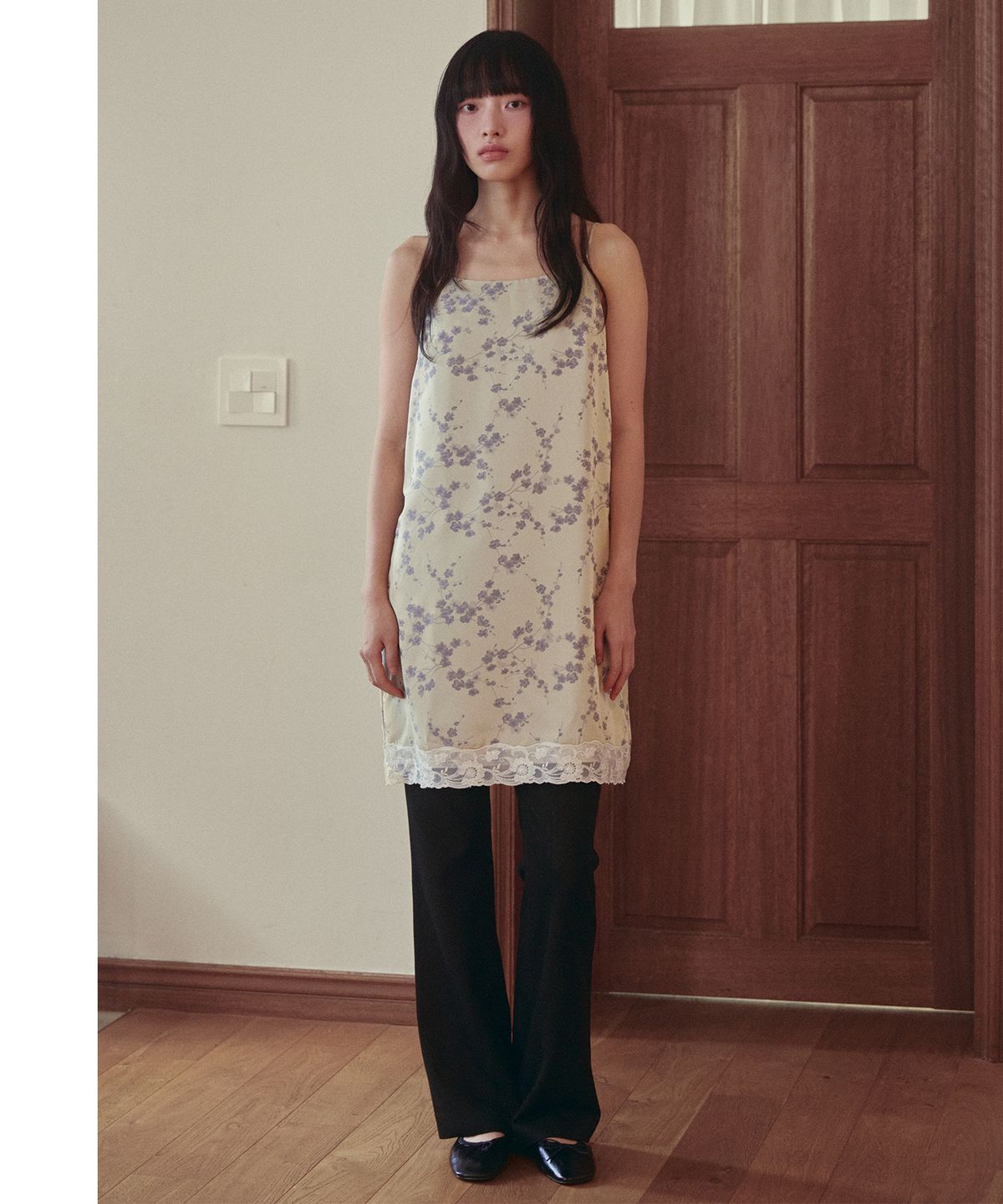 오앨(OUEL) FLORAL LACE HEM SLIP DRESS_SAGE CREAM