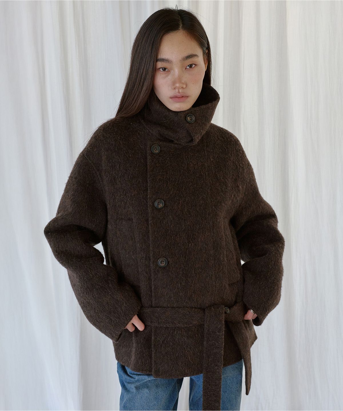 몽돌(MONGDOL) 울 알파카 핸드메이드 벨티드 숏 코트 브라운 MDCT020BROWN