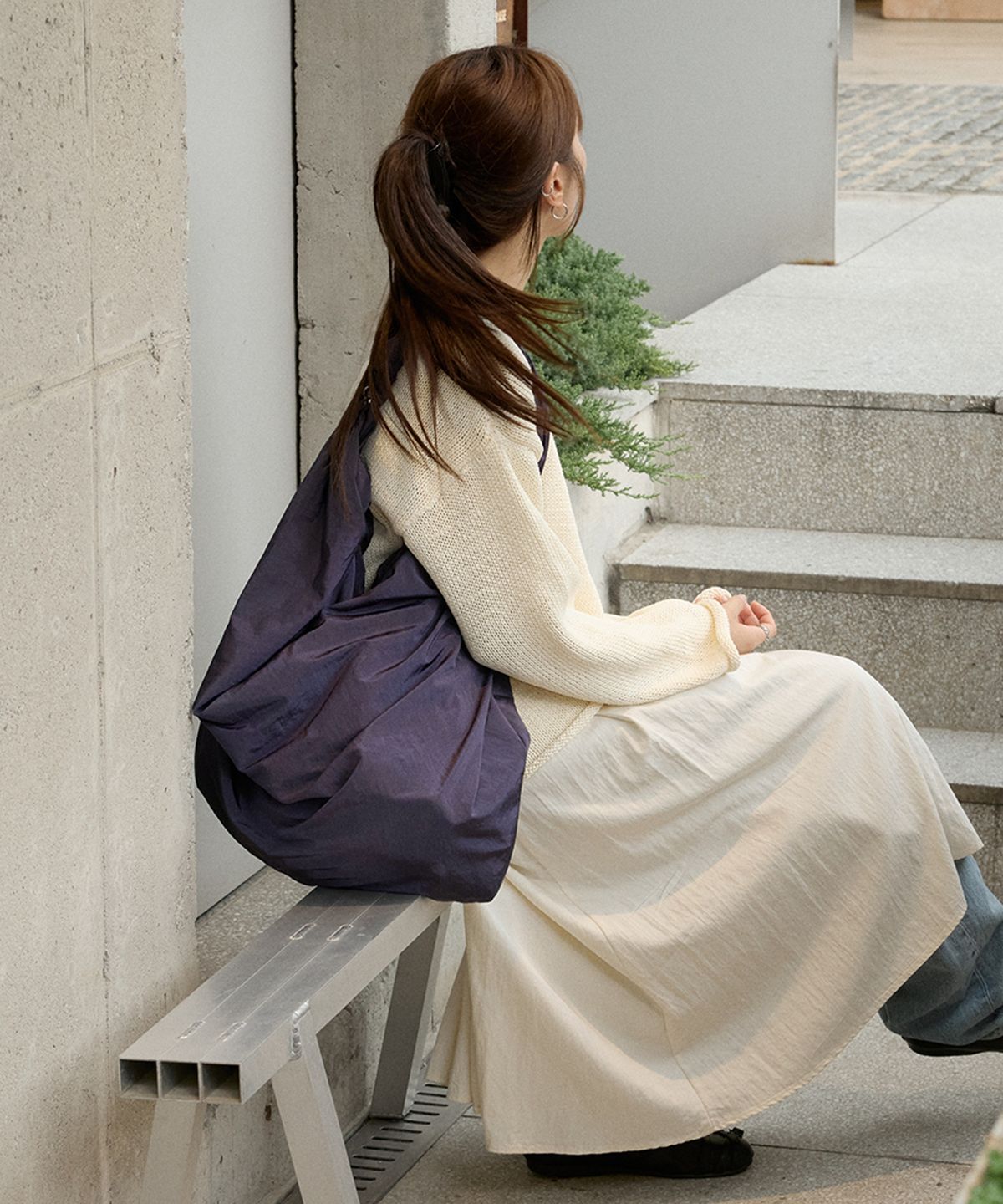 아코크(ACOC) Glossy Large Tangle Twist Bag_Purple