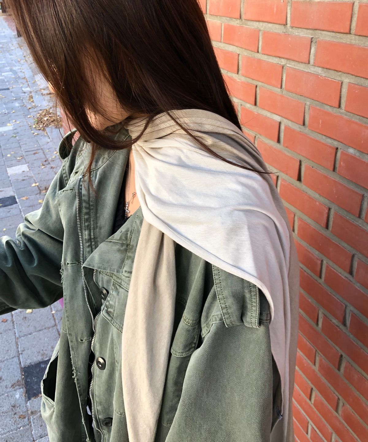 아코크(ACOC) Two-Tone Scarf_Ivory/Beige