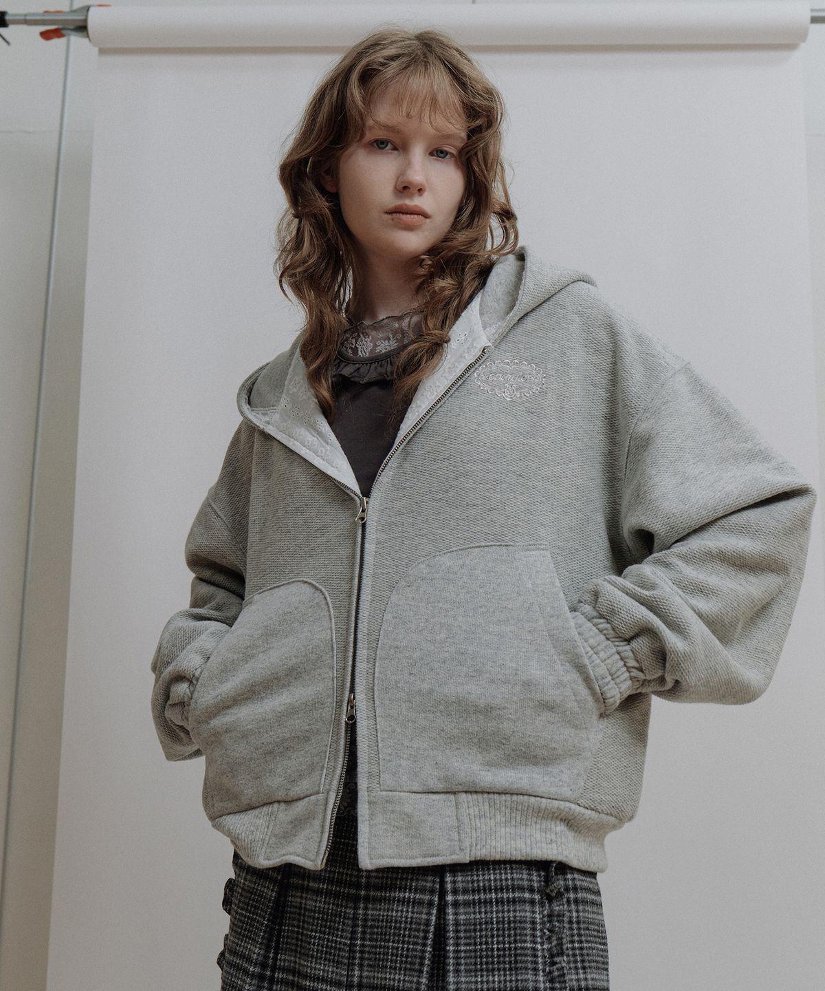 에핑글러(EPINGLER) WOOL BLEND LACED HOODIE - OATMEAL