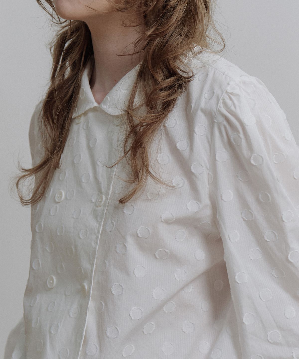 에핑글러(EPINGLER) DOT LONG SLEEVE BLOUSE - WHITE