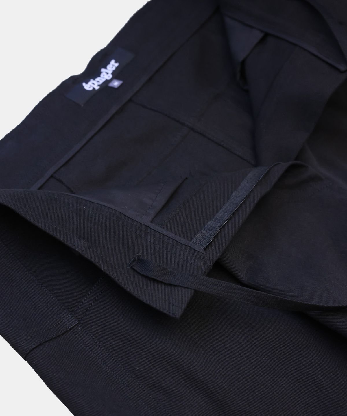 에핑글러(EPINGLER) WASHED CARGO BERMUDA PANTS - BLACK