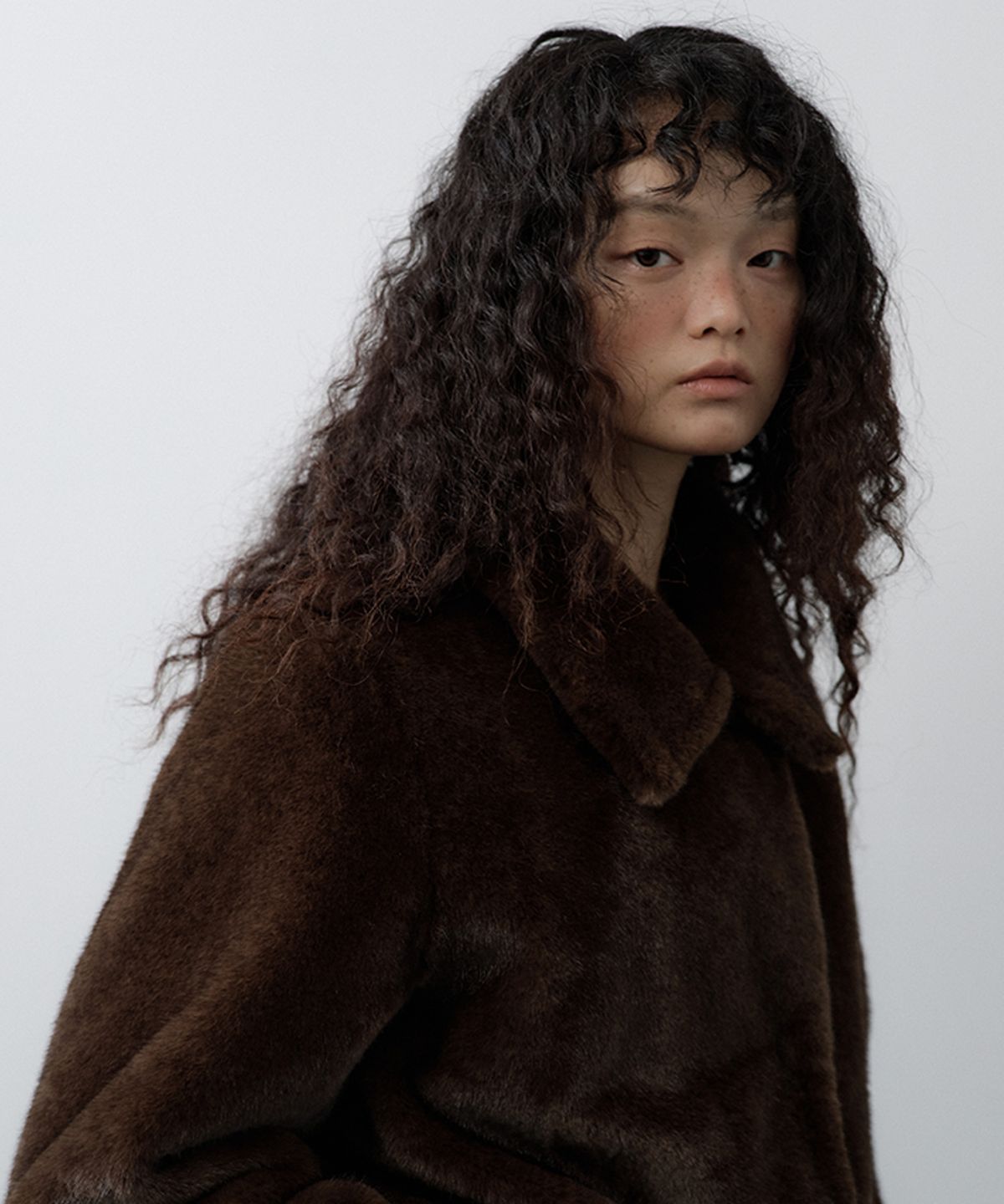루시르주(LUCIR ZU) Relaxed Faux Mink Fur Jacket (Brown)