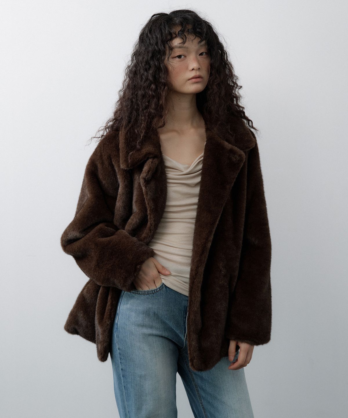 루시르주(LUCIR ZU) Relaxed Faux Mink Fur Jacket (Brown)